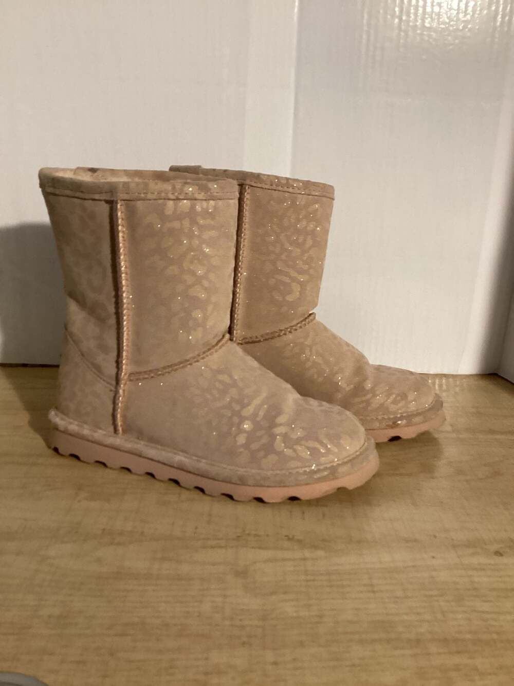 Bearpaw Pink Metallic Leopard Print Classic Short Boots